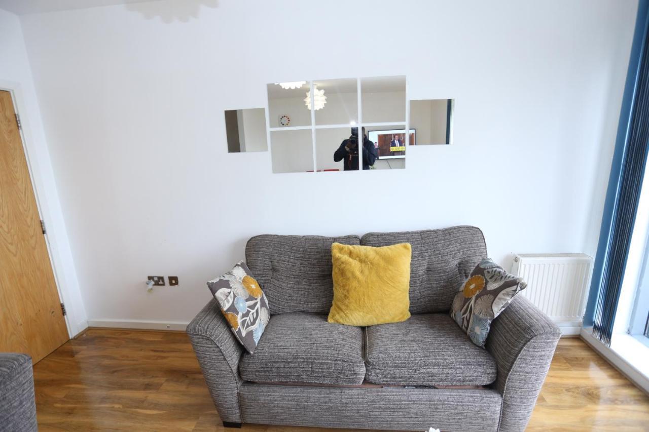Lovely 2 Bed 2 Toilet Hill House River View Apartment London Exterior photo