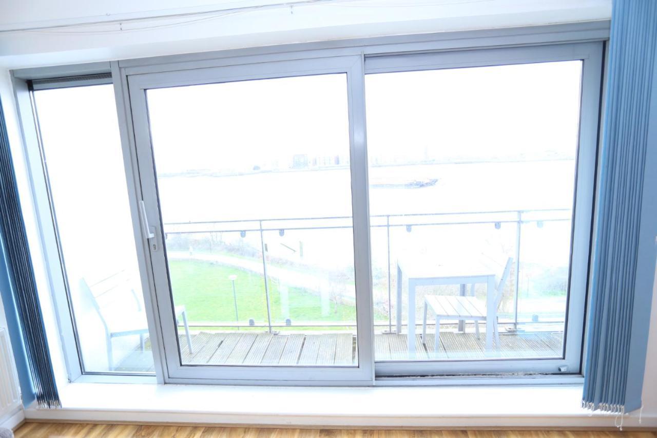 Lovely 2 Bed 2 Toilet Hill House River View Apartment London Exterior photo