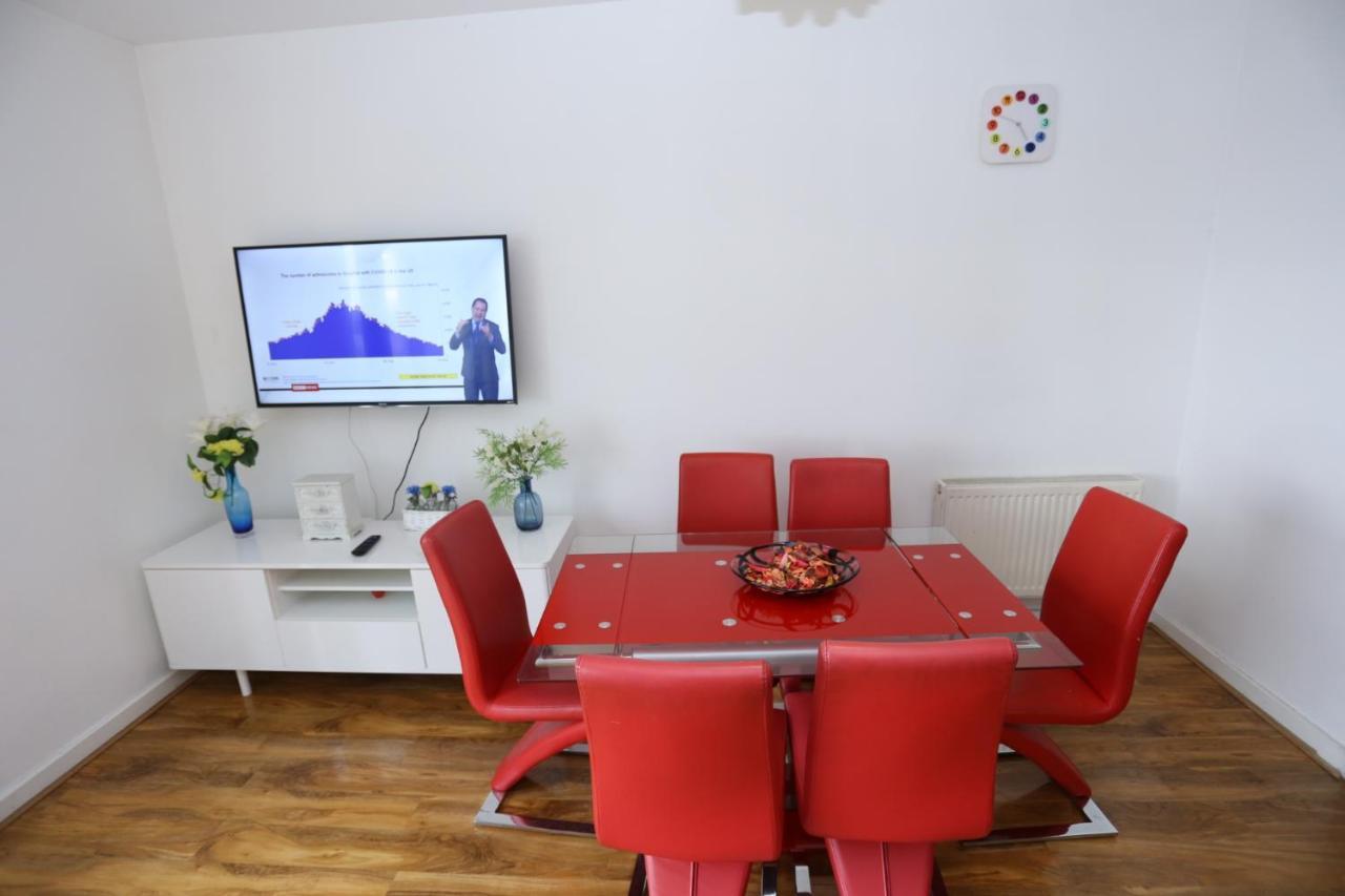 Lovely 2 Bed 2 Toilet Hill House River View Apartment London Exterior photo