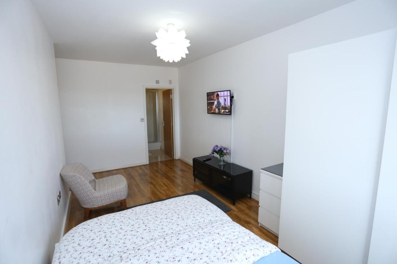 Lovely 2 Bed 2 Toilet Hill House River View Apartment London Exterior photo