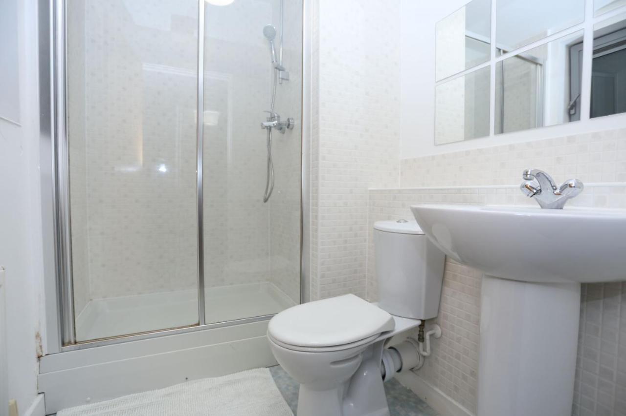 Lovely 2 Bed 2 Toilet Hill House River View Apartment London Exterior photo