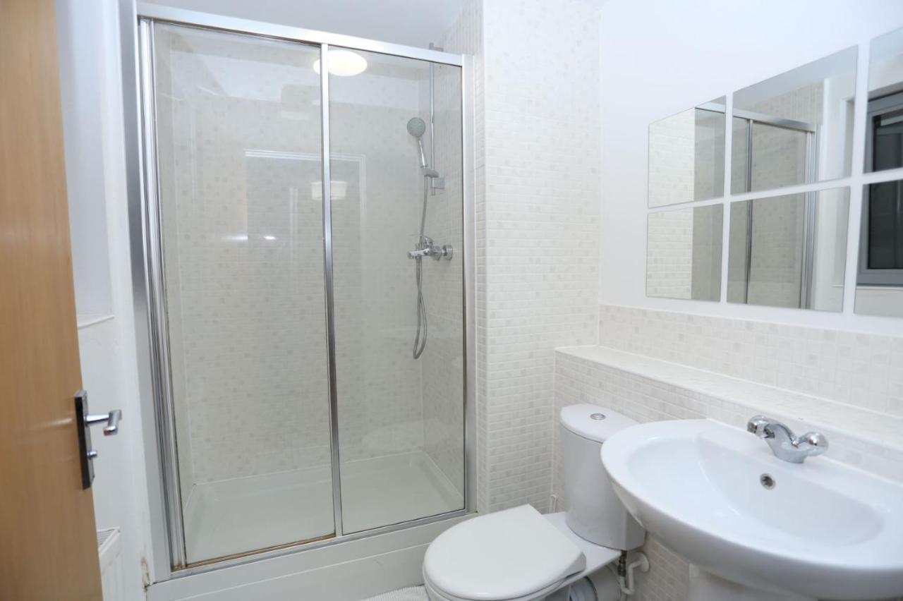Lovely 2 Bed 2 Toilet Hill House River View Apartment London Exterior photo