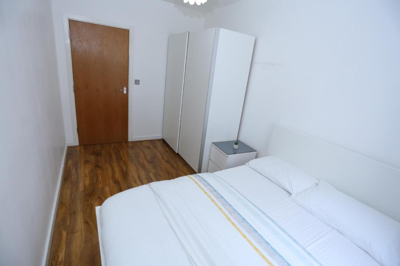 Lovely 2 Bed 2 Toilet Hill House River View Apartment London Exterior photo